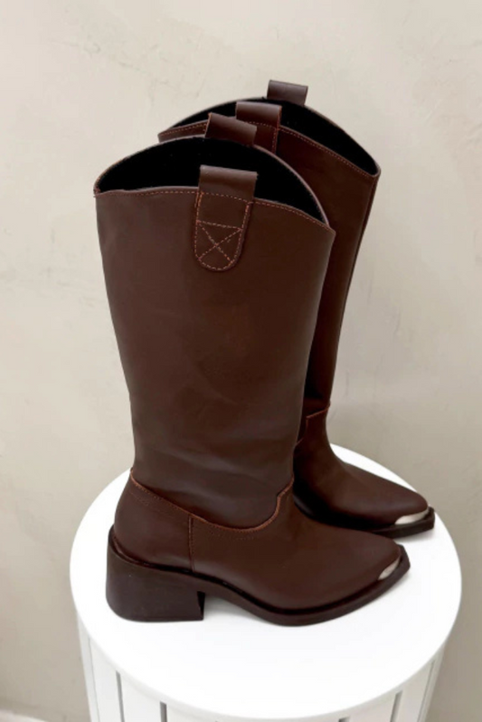BOTA AYE