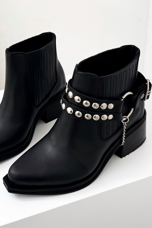 BOTA ASTRID